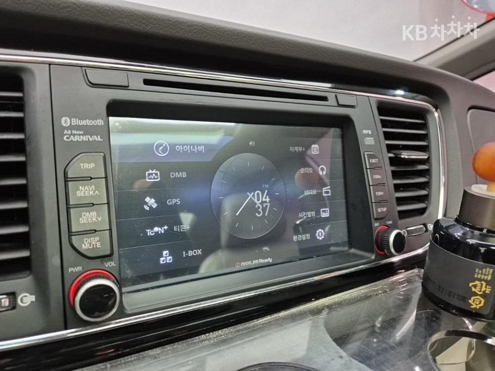 2016 - kia carnival