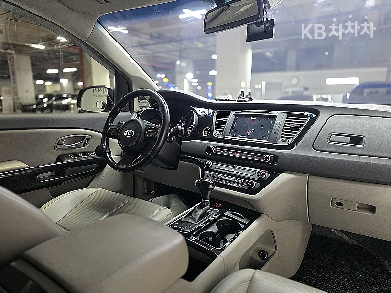 2015 - kia carnival