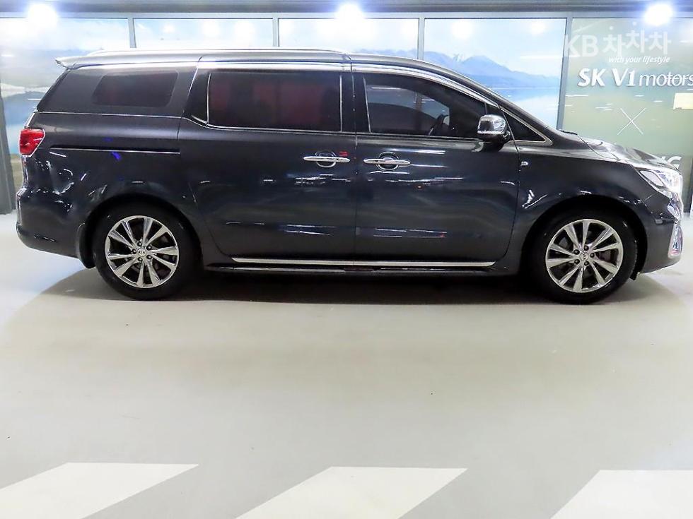 2019 - kia carnival