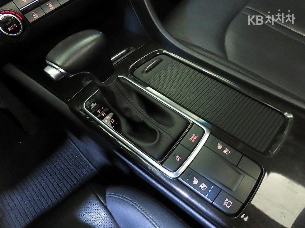2019 - kia k5