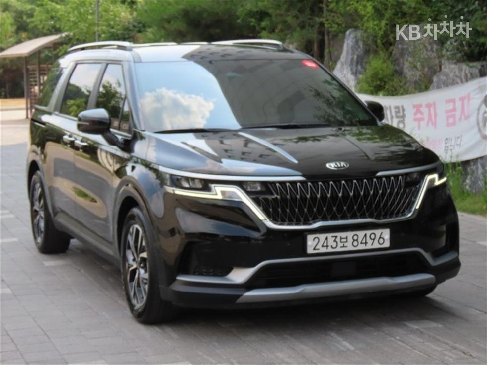 2021 - kia carnival