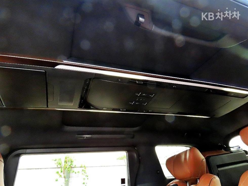 Toyota Alphard — miniaturë 15