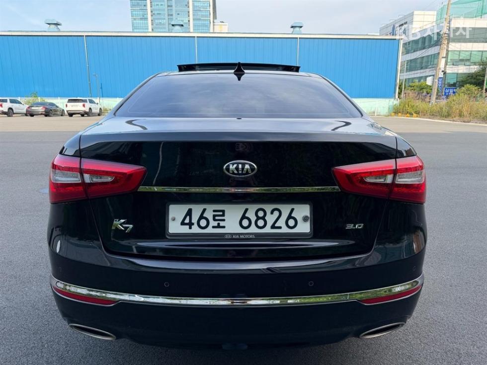 2015 - kia k7