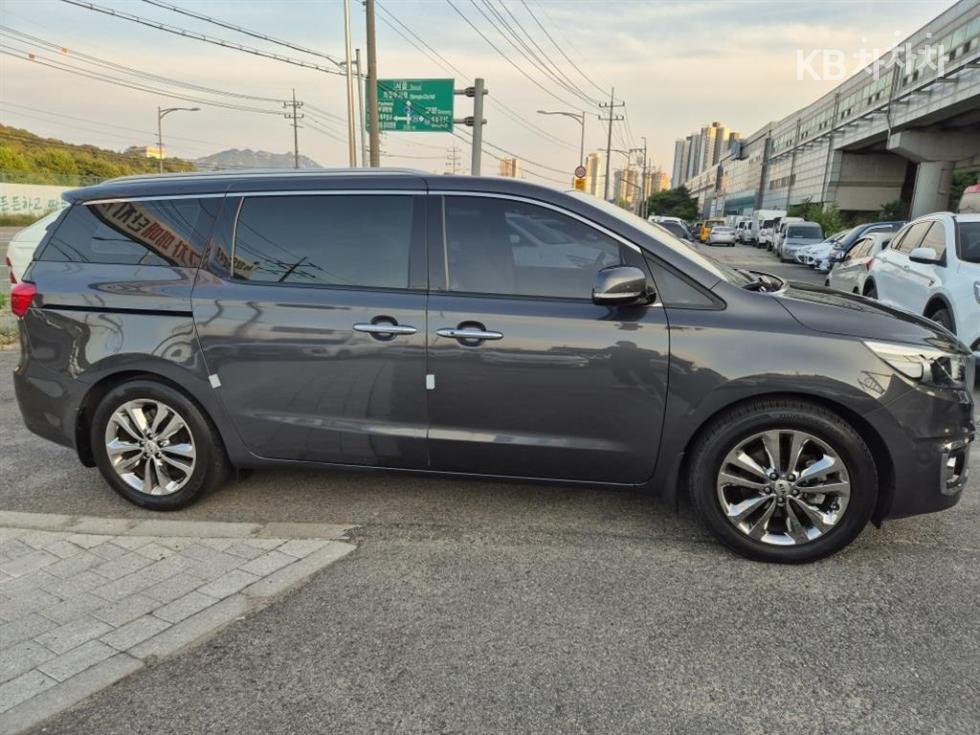 2016 - kia carnival