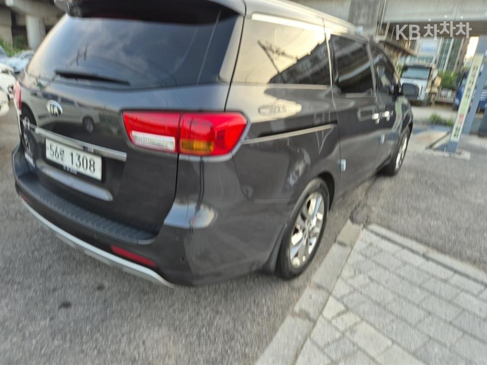 2016 - kia carnival