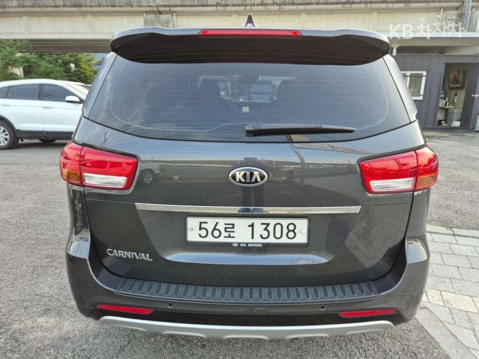 2016 - kia carnival