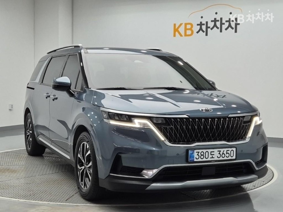 2021 - kia carnival
