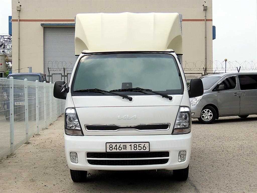 2022 - kia bongo iii