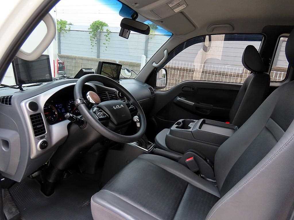 2022 - kia bongo iii