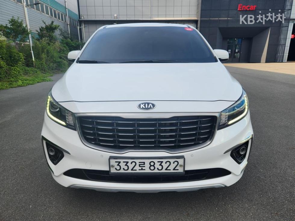2020 - kia carnival