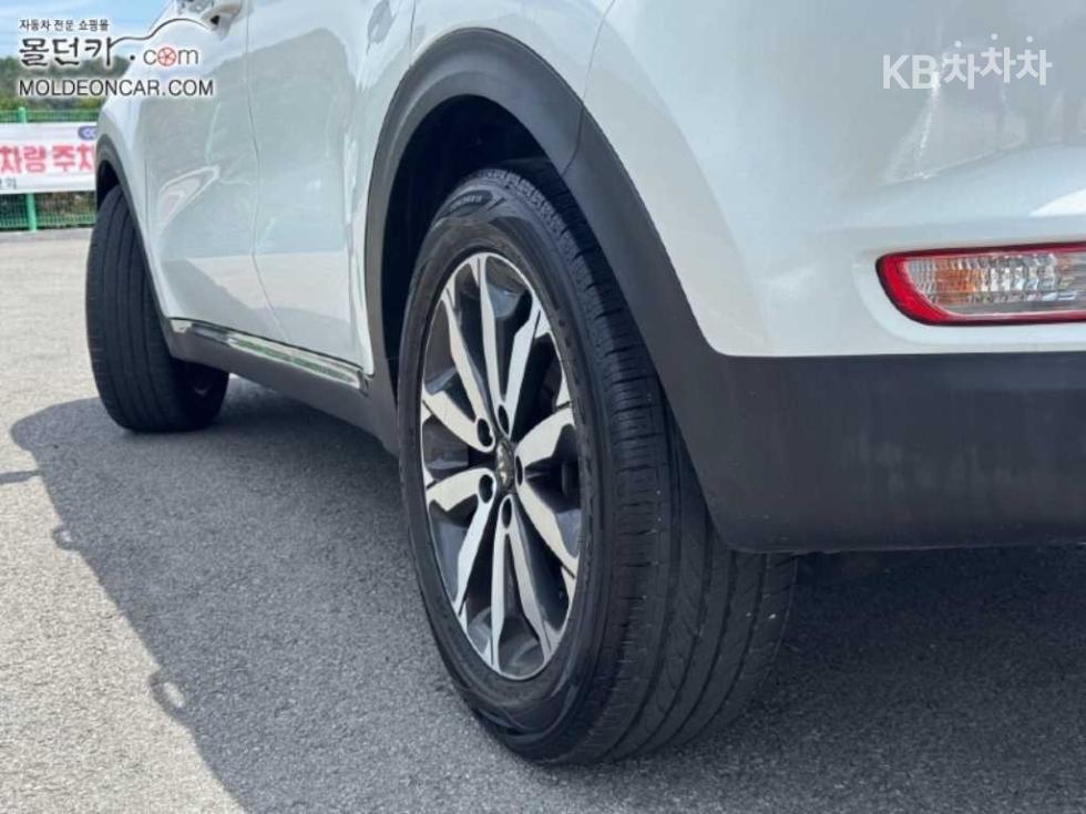 2016 - kia sportage