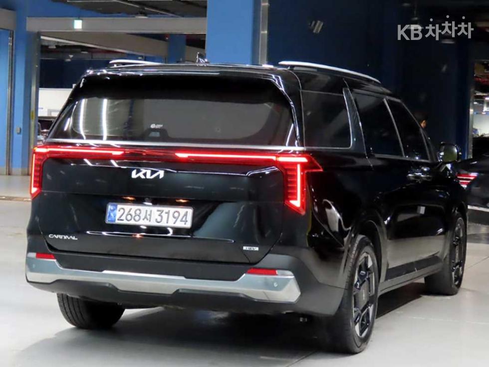 2024 - kia carnival