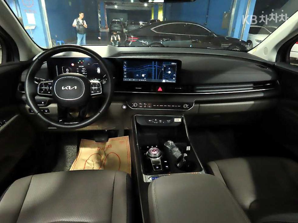 2024 - kia carnival