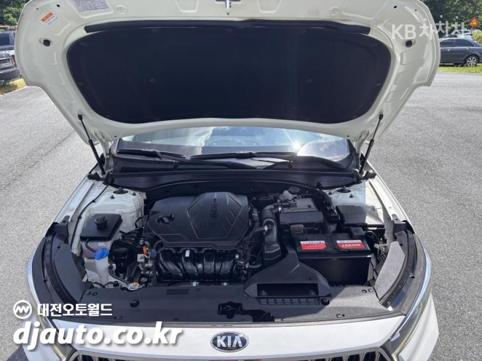 2021 - kia k7