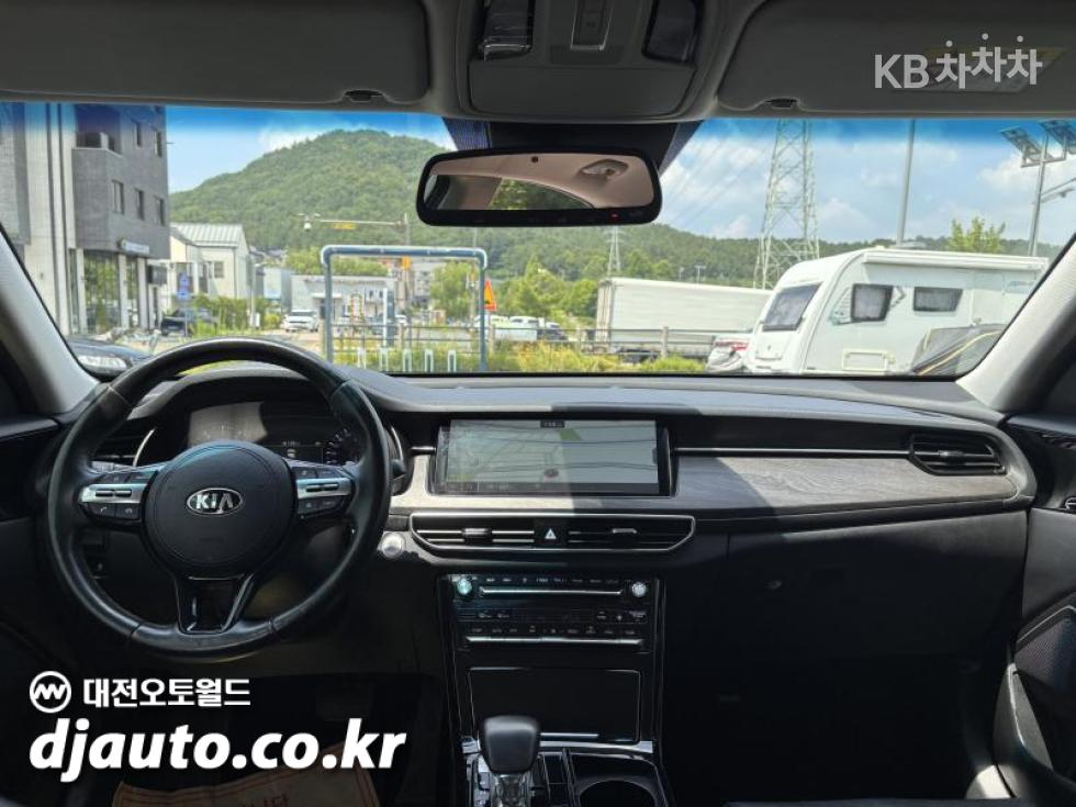 2021 - kia k7