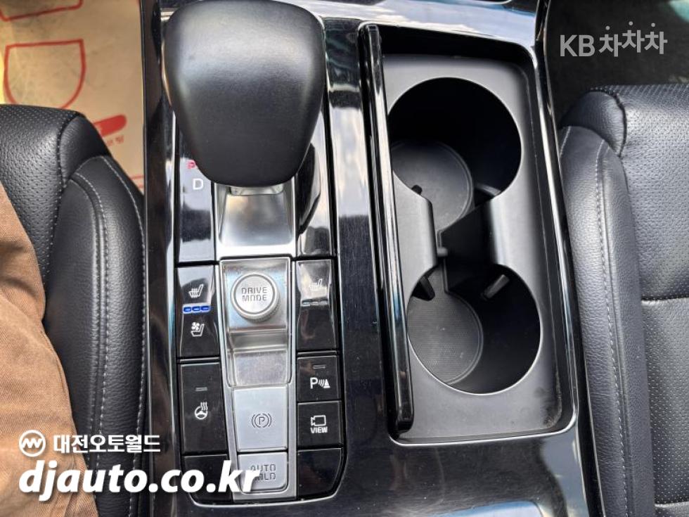 2021 - kia k7