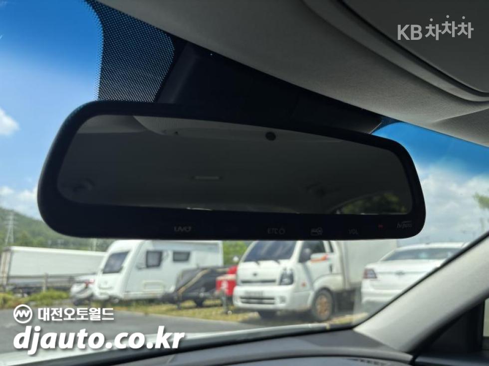 2021 - kia k7