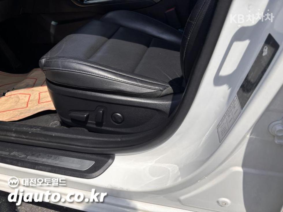 2021 - kia k7