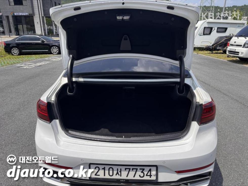 2021 - kia k7