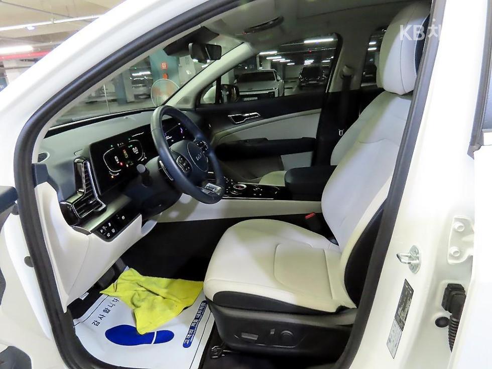 2024 - kia sportage