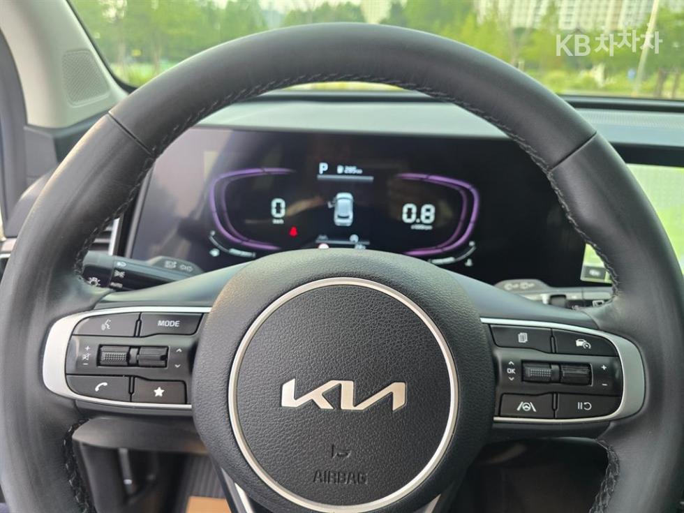 2023 - kia sportage