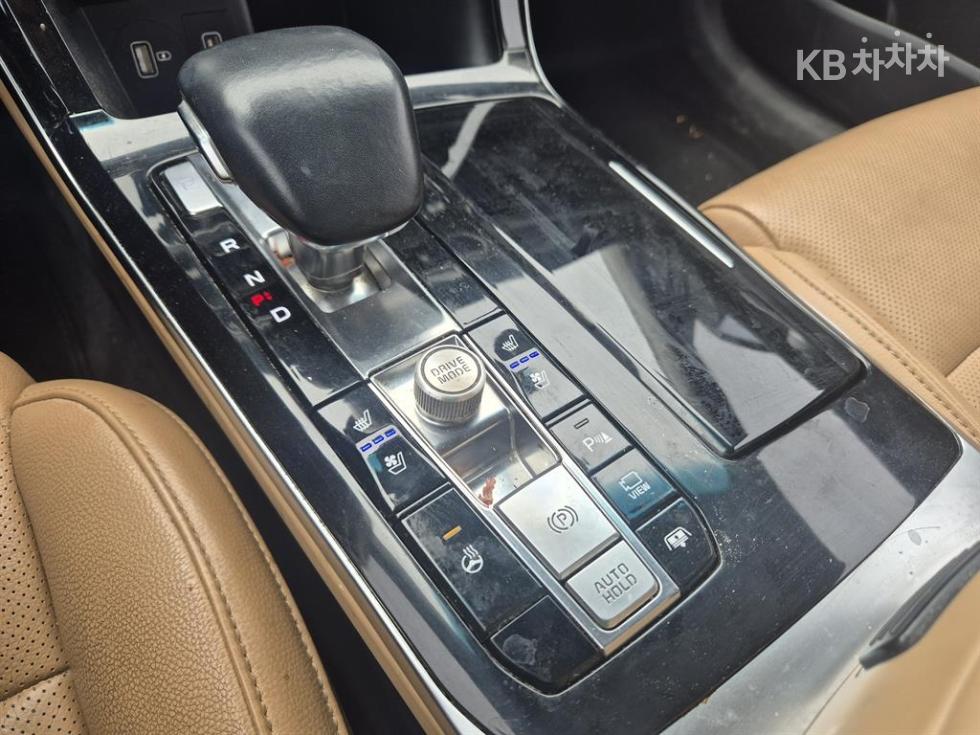 2021 - kia k7