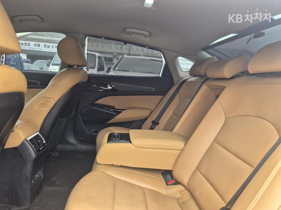 2021 - kia k7