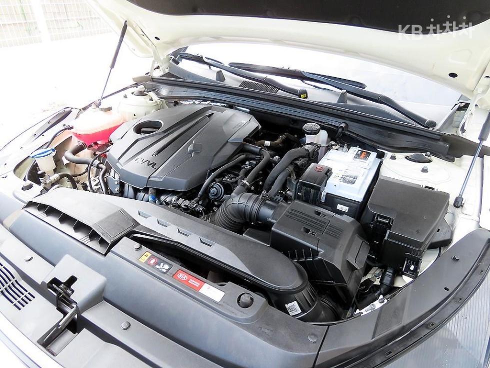 2021 - kia k5