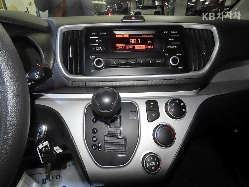 2022 - kia ray