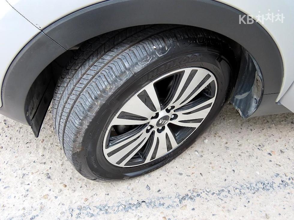 2016 - kia sportage