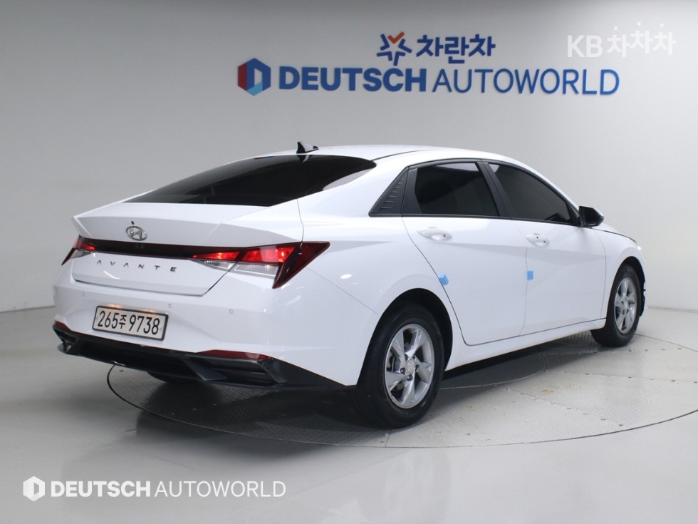 Hyundai Avante — miniaturë 5