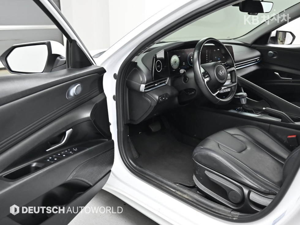 Hyundai Avante — miniaturë 12