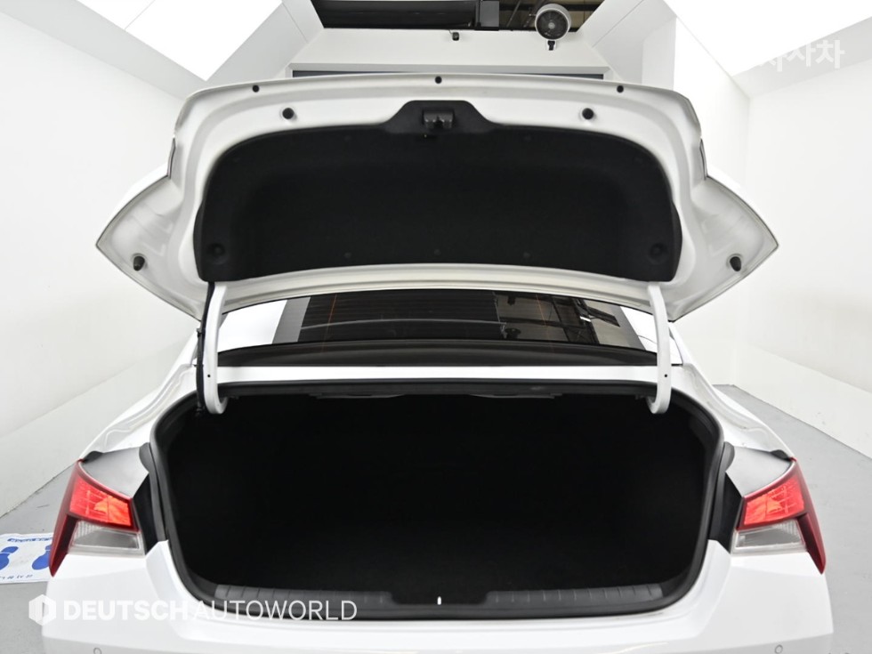 Hyundai Avante — miniaturë 21