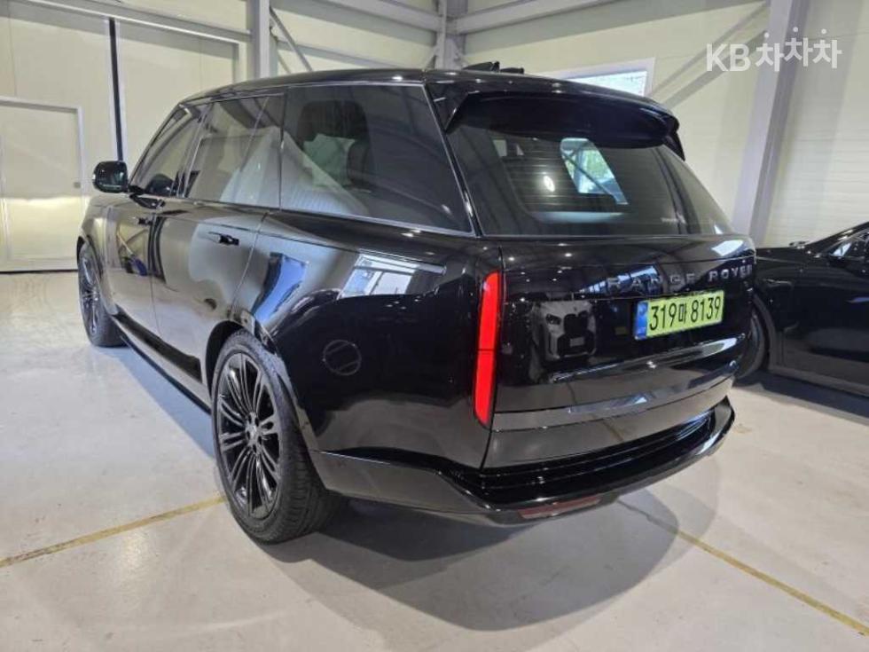 Land Rover Range Rover — miniaturë 4