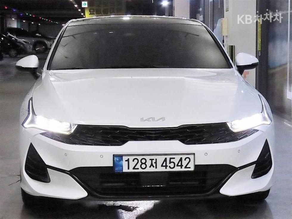 2023 - kia k5