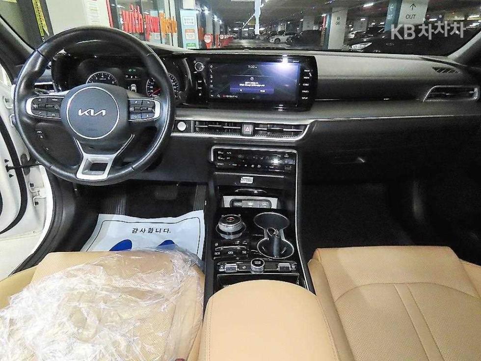 2023 - kia k5