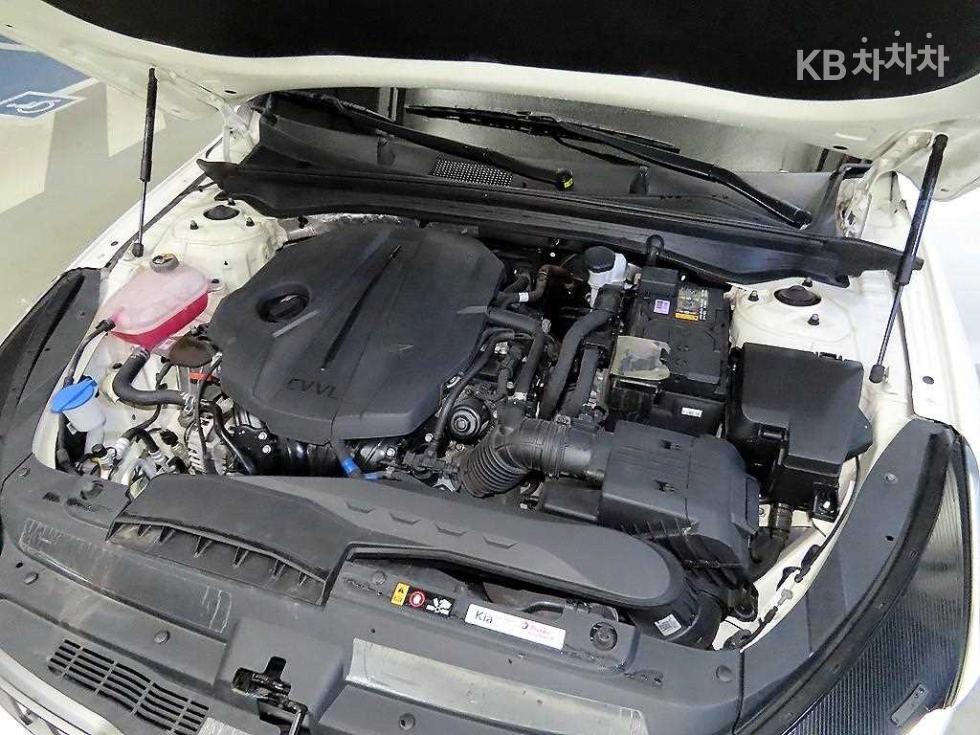 2023 - kia k5