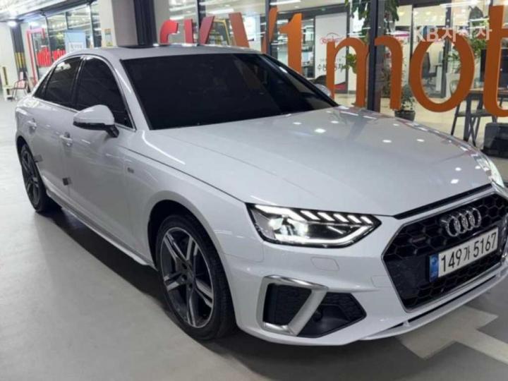 Audi A4 45 TFSI Quattro Premium — foto 1