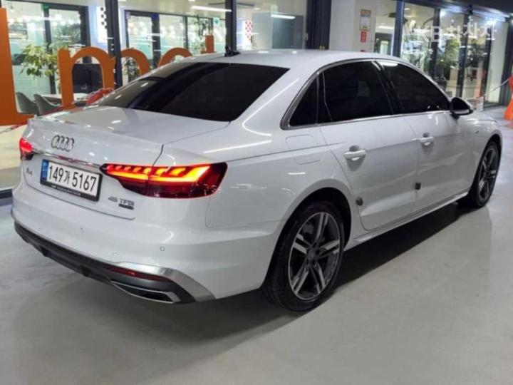 Audi A4 — miniaturë 4