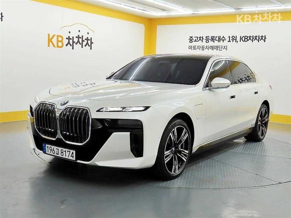 BMW 7er — miniaturë 2
