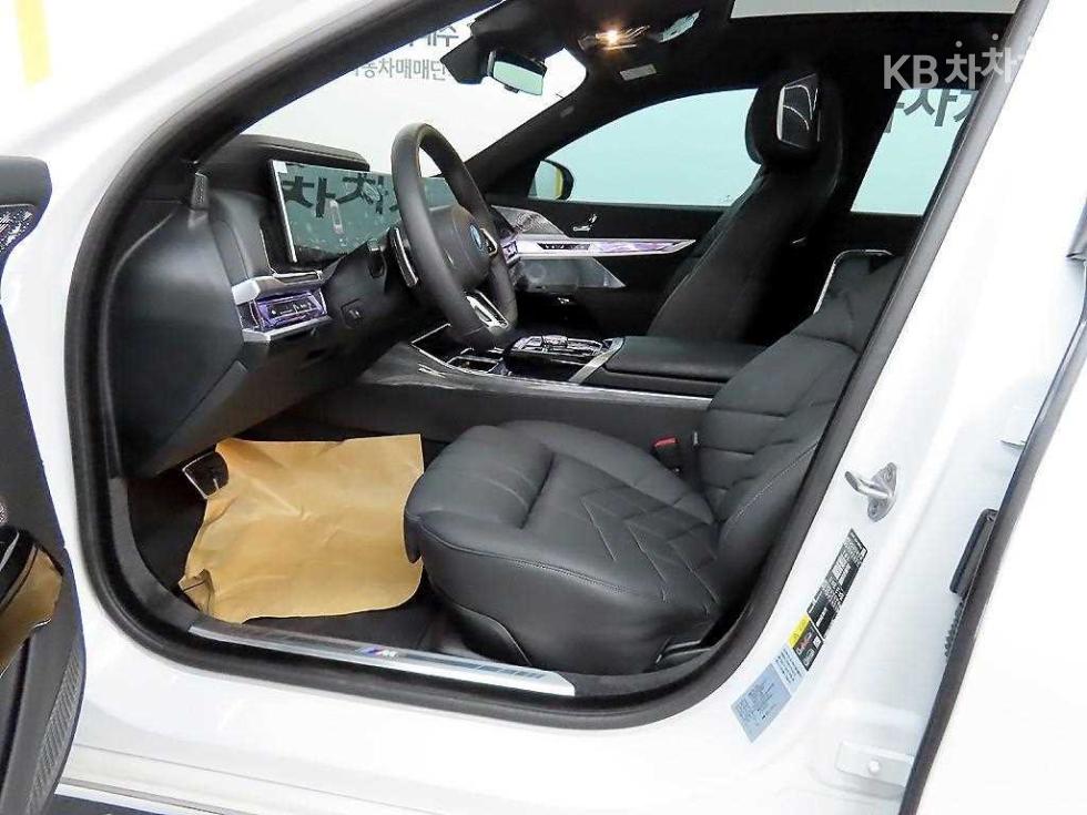 BMW 7er — miniaturë 5