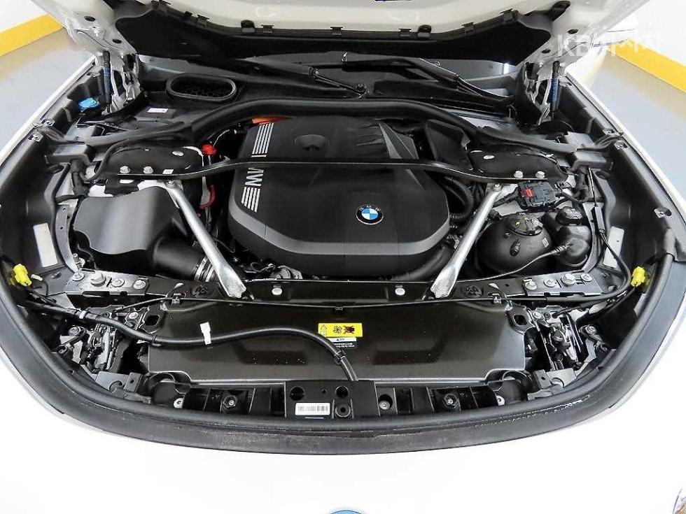 BMW 7er — miniaturë 19