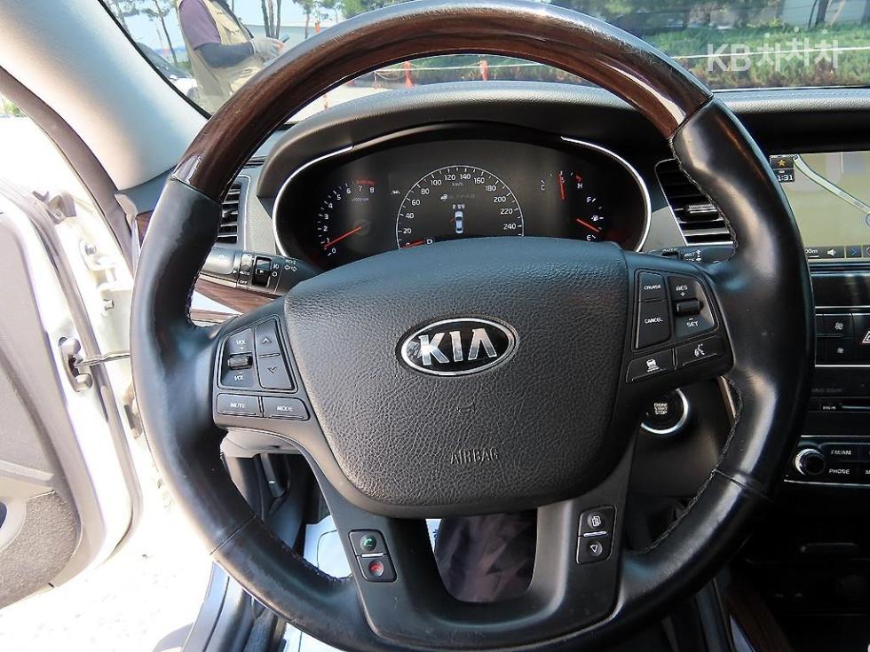 2015 - kia k7