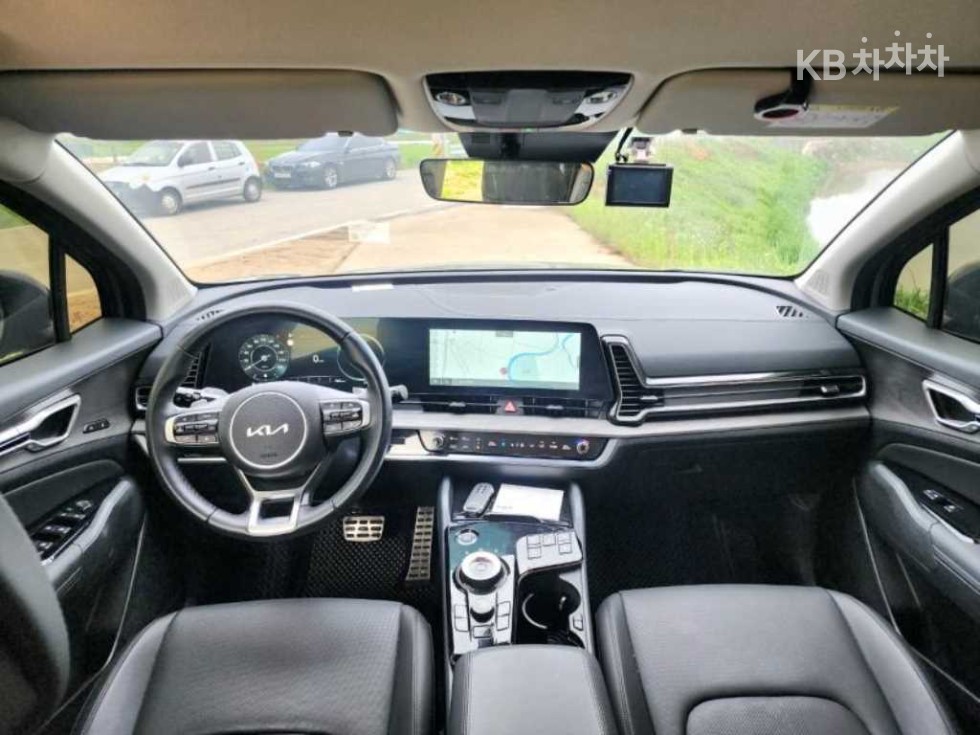 2024 - kia sportage