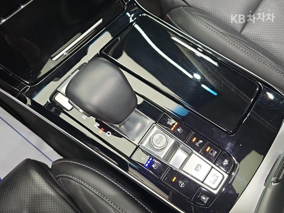 2020 - kia k7