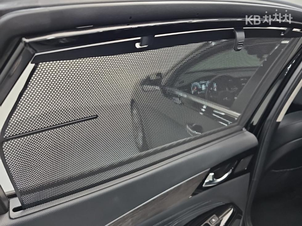 2020 - kia k7