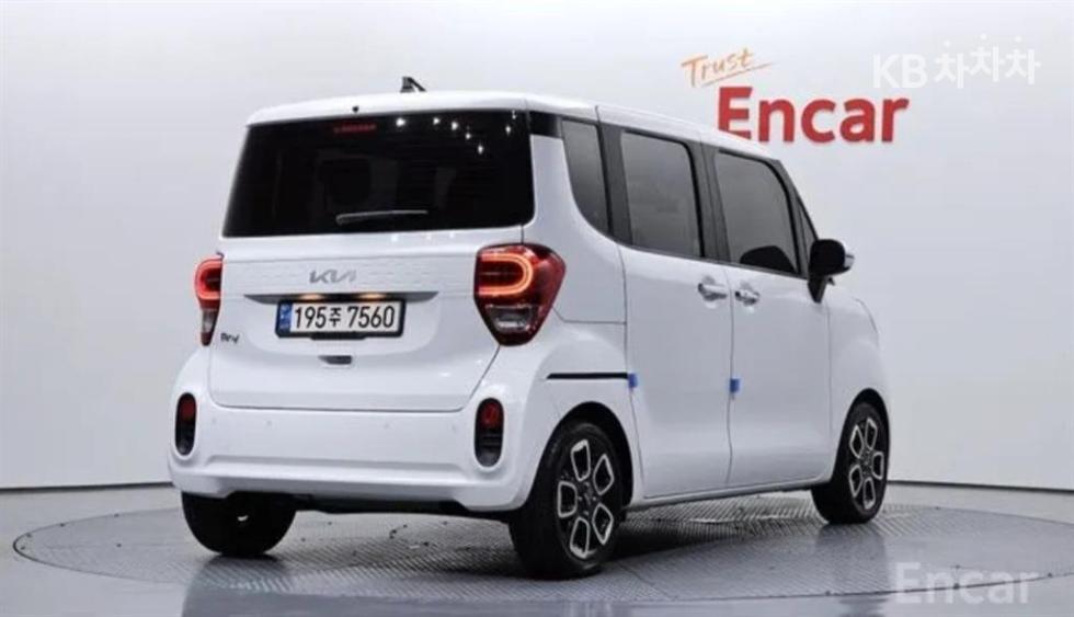 2022 - kia ray