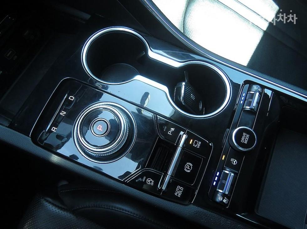 2020 - kia k5
