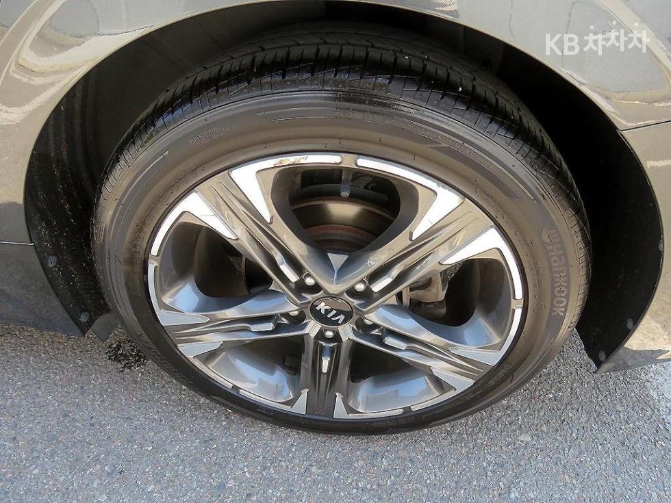 2020 - kia k5