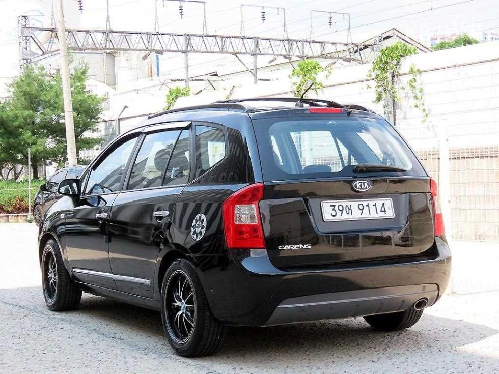 Kia Carens — miniaturë 3